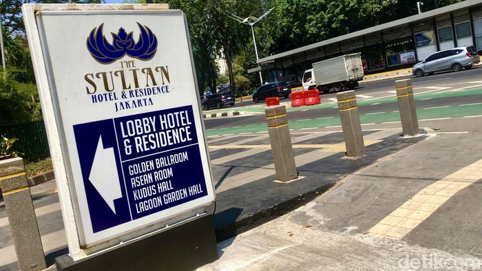 Sengketa pengelolaan lahan di kompleks Gelora Bung Karno (GBK), tempat berdirinya Hotel Sultan masih terus bergulir. Begini kondisi terkini Hotel Sultan.
