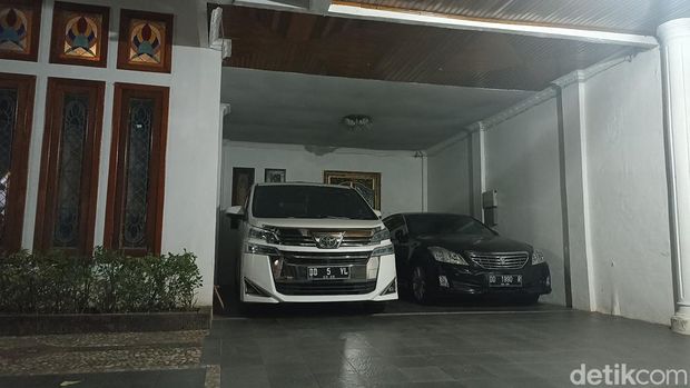 Suasana rumah pribadi Mentan Syahrul Yasin Limpo (SYL) di Makassar.