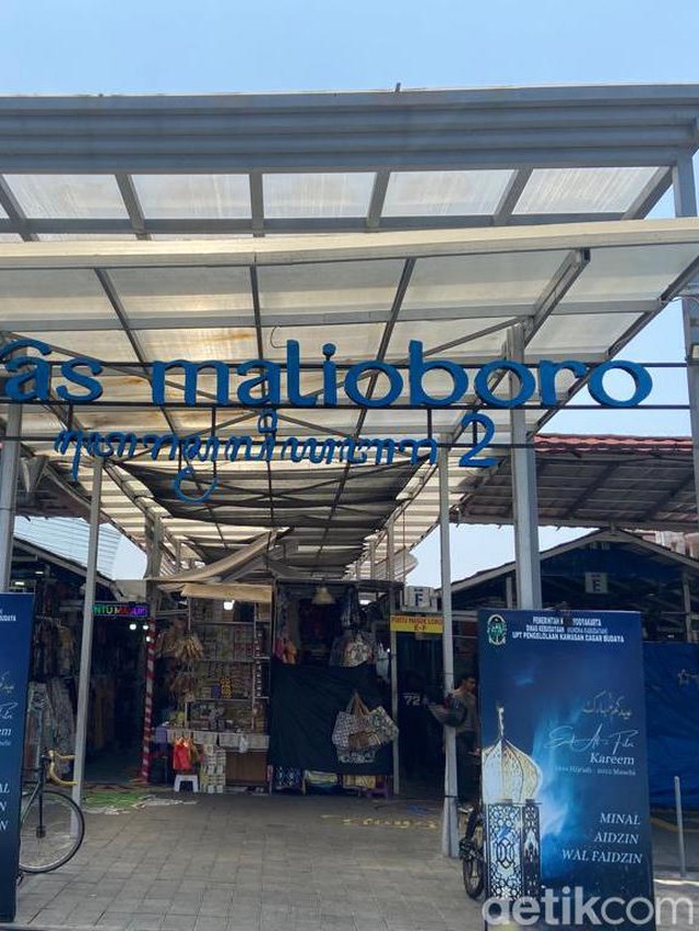 Polemik Relokasi PKL Malioboro