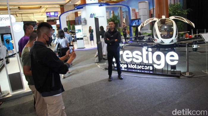 Taksi Terbang Mejeng di Hub Space JCC, Canggih Banget Hub Space x KAI Expo bisa jadi tujuan traveler menghabiskan akhir pekan. Traveler bisa melipir ke Jakarta Convention Center (JCC) Senayan, Jakarta Pusat. Di sini, mulai hari ini, Jumat-Minggu (29 September-1 Oktober 2023) traveler bisa mendatangi JCC untuk menikmati rangkaian acara Hub Space x KAI Expo.