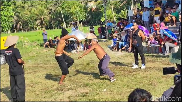 tradisi tiban untuk minta hujan