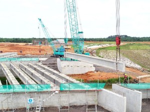 Anak BUMN Suplai Slab buat Proyek Tol Indrapura-Kuala Tanjung Seksi 2