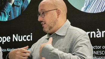 Workshop ini dijadwalkan berlangsung pada November tahun ini, bertepatan dengan semester musim dingin di Universitas Barcelona. Kami yakin bahwa berinteraksi dengan profesional berpengalaman seperti Giuseppe dan mendapatkan lebih banyak wawasan kehidupan nyata serta pengalaman praktis yang berbeda akan membantu memberi siswa kami elemen kontras yang berguna dalam pendidikan universitas mereka, ujar Jordi Hernandez-Prat, Associate Professor di Universitas Barcelona. Foto: Rachmatunnisa