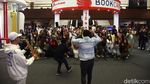 Aksi Flashmob Sukses Hibur Pengunjung Hub Space 2023