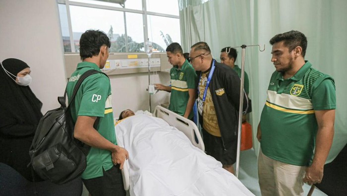 Arief Catur jenguk Ady Setiawan