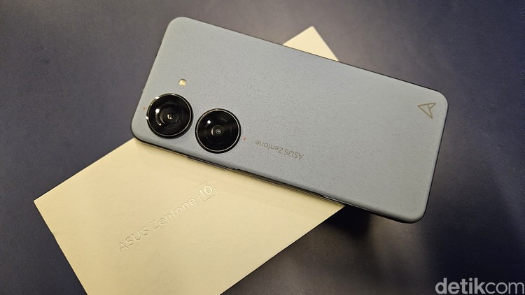 Asus Zenfone 10