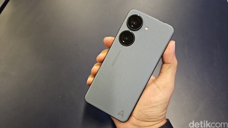 Asus Zenfone 10