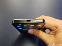 Unboxing Asus Zenfone 10, HP Mungil Spek Mumpuni Harga Rp 9 Juta