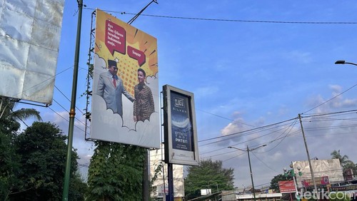 Baliho Prabowo-Gibran di Mataram, NTB.