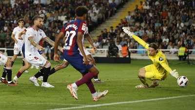 Barcelona Kalahkan Sevilla Berkat Gol Bunuh Diri Sergio Ramos