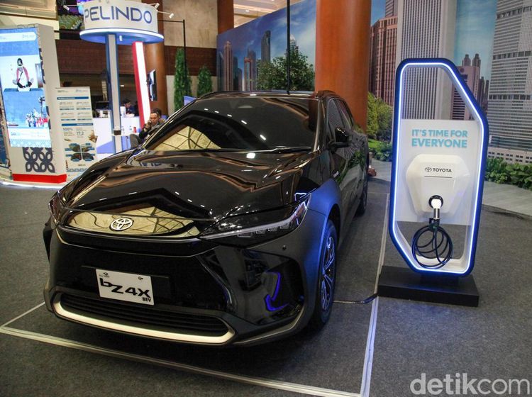 Deretan Mobil Listrik Mejeng di Hub Space 2023