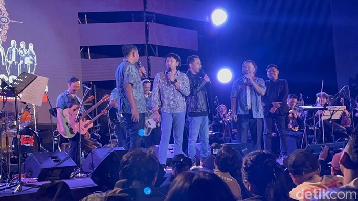 Erick Estrada hingga Mas Pur meriahkan Konser 30 Tahun Pecas Ndahe di TBJT, Solo, Sabtu (30/9/2023).