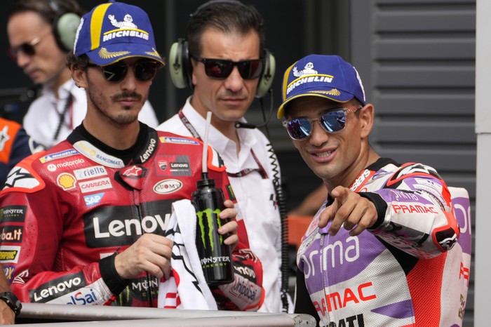 Spains Jorge Martin, right, and Italys Francesco Bagnaia, left, talk after the MotoGP qualification session for Sundays Japanese Motorcycle Grand Prix at the Twin Ring Motegi circuit in Motegi, north of Tokyo Saturday Sept. 30, 2023. Martin took the pole position for Sundays race. Martin took the pole position, followed by Bagnaia on the second grid. (AP Photo/Shuji Kajiyama)