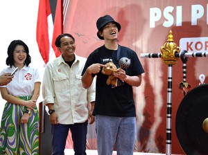 Safari Politik Kaesang, Bawa Boneka-Ingatkan Kader PSI Politik Bergembira