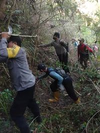 Api Tak Kunjung Padam, Kebakaran Hutan Gunung Lawu Capai 35 Hektare