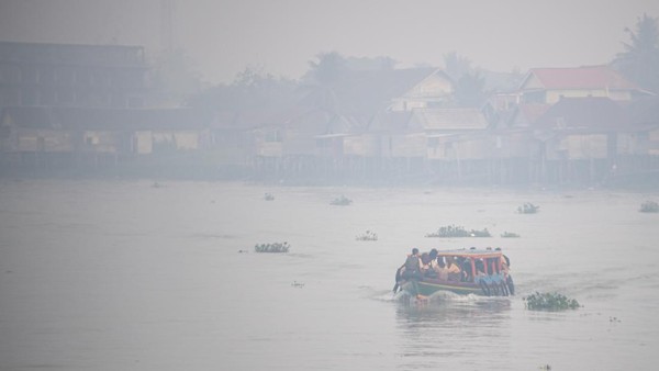 Jam Belajar Sekolah di Palembang Dikurangi Gegara Kabut Asap