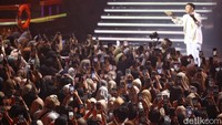 Sejumlah lagu Hits yang dinyanyikan oleh Kahitna adalah Soulmate, Cerita Cinta, Tentang Diriku, Andai Dia Tahu, Katakan Saja, Untukku, Tak Sebebas Merpati, Setahun Kemarin, Mantan Terindah. 