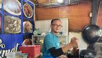 Mantan Koki Restoran Legendaris Ini Sukses Buka Warung Chinese Food Halal