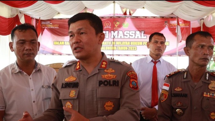Kapolres Simalungun AKBP Ronald Sipayung
