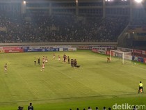 Tensi Tinggi Persis Vs Persija, Skor 1-1 Menutup Babak Pertama