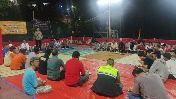 Marak tawuran di Lenteng Agung. Polisi melakukan rembuk warga dan mewanti-wanti para pelaku tawuran bisa dipidana (dok istimewa)