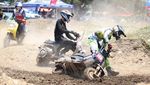 Ngeeng... Adu Hebat Balap Vespa Offroad