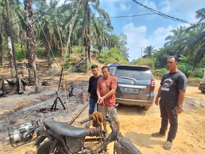 Pelaku illegal drilling yang ditangkap di Muaro Jambi ternyata oknum PNS.