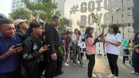 Sesuai dengan arahan Presiden RI Joko Widodo, Menteri BUMN Erick Thohir memimpin gerakan menanam 100 ribu pohon di Kawasan Jabodetabek melalui lingkungan perusahaan BUMN beserta karyawan serta masyarakat luas untuk mengurangi polusi di Jakarta dan sekitarnya.  