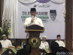 Di Hadapan Santri Mbah Moen, Anies Bicara soal Batu Bara dan Permata