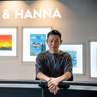 Selama lebih dari empat dekade kariernya di industri hiburan, Andy Lau kini masih aktif dan terlihat awet muda. Tahun ini, usia Andy Lau sudah menginjak 62 tahun. Foto: Instagram @andylau.artexpo