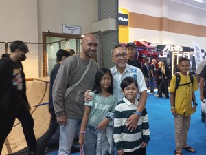 Antusiasme Pengunjung IMX 2023 Foto Bareng Mendag Zulhas