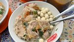 Bakso Gerobakan Viral di BSD Ini Habiskan 45 kg Daging Sehari
