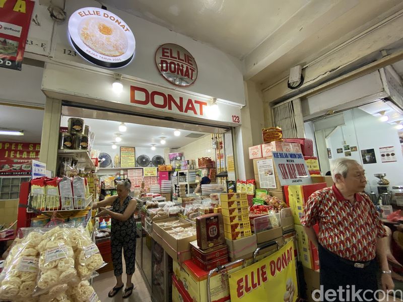 Donat Ellie yang legendaris di Glodok