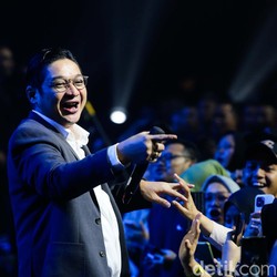 Tren Celana Melorot Viral, Pasha Ungu Sang Trendsetter: Sekarang Melorotnya Beda!
