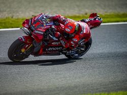 MotoGP Mandalika 2023: Jorge Martin Crash, Bagnaia Juara!