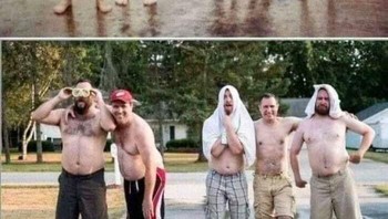 Bersahabat selama 35 tahun. Foto: Boredpanda