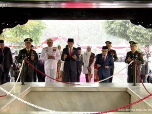 Hari Kesaktian Pancasila, Jokowi Berdoa di Sumur Lubang Buaya