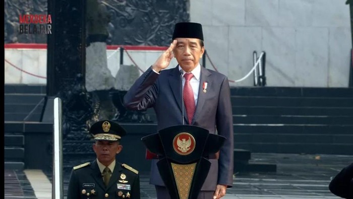 Presiden Joko Widodo (Jokowi) memimpin pelaksanaan upacara peringatan Hari Kesaktian Pancasila di Monumen Pancasila Sakti, Jakarta Timur.