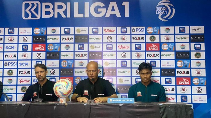 Mauricio Souza, Pelatih Madura United