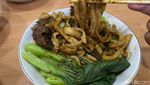 Mantan Chef Resto Lamian Populer Ini Sajikan Mie Szechuan Pedas Membara
