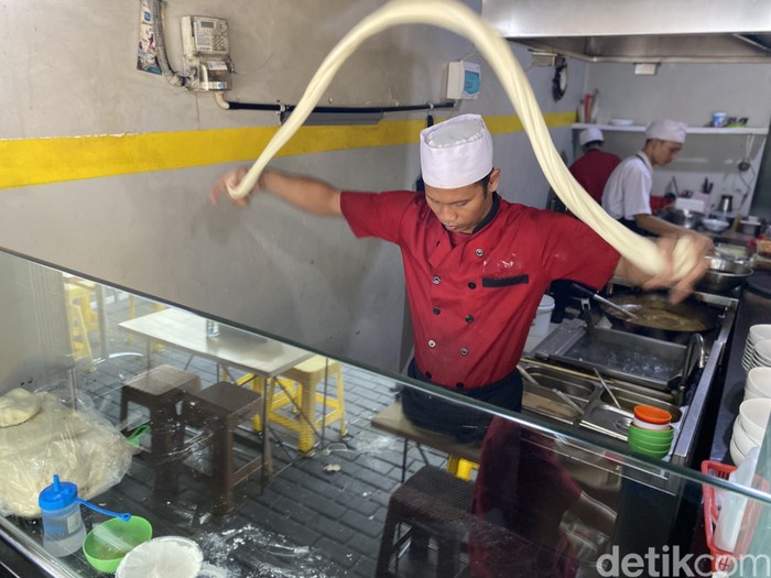 Mie Tarik Los Dol milik mantan chef Lamian Palace