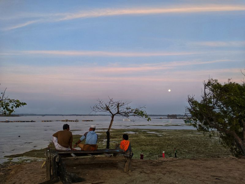 Pemandangan di Pulau Maringkik, Lombok Timur. (Ahmad Viqi)