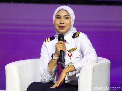 Potret Nurliza, First Officer Batik Air