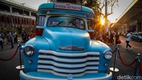 Bus besutan dari GM motor/chevrolet tahun 1948 ini dulunya melayani rute Denpasar hingga Klungkung. Bahkan, dulunya transportasi ini juga digunakan untuk mengunjungi Ubud.  