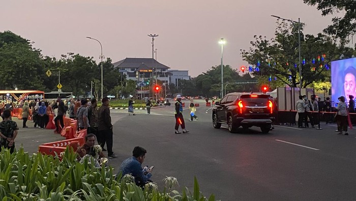 Rekayasa lalin jelang Istana Berbatik (Devi Puspitasari/detikcom)
