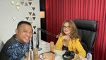 Reza Artamevia Kulineran Seru Bareng Zahwa dan Aaliyah Massaid
