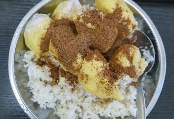 Sekte Aneh Makan Durian, Pakai Nasi Goreng hingga Obat Batuk!