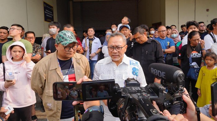 Semringah Zulhas Bareng Fitra Eri-Om Mobi-Raffi Ahmad di IMX 2023 Semringah Zulhas Bareng Fitra Eri-Om Mobi-Raffi Ahmad di IMX 2023