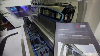 Maket monorel gantung yang dikembangkan pabrikan kereta asal China, CRRC. Foto: Argya D. Maheswara