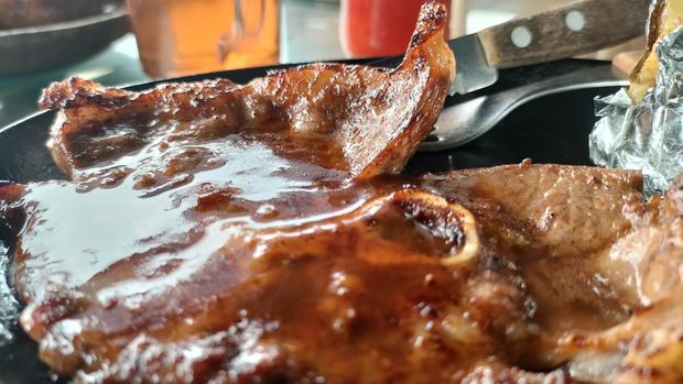 Steak domba Garut.